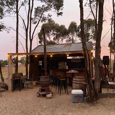 Yeoy'S Cabin Tallarook ภายนอก รูปภาพ